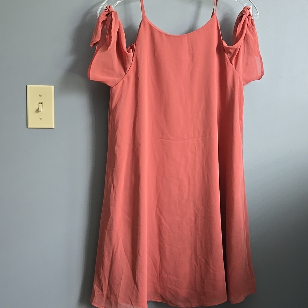 Soprano Cold Shoulder Copper dress